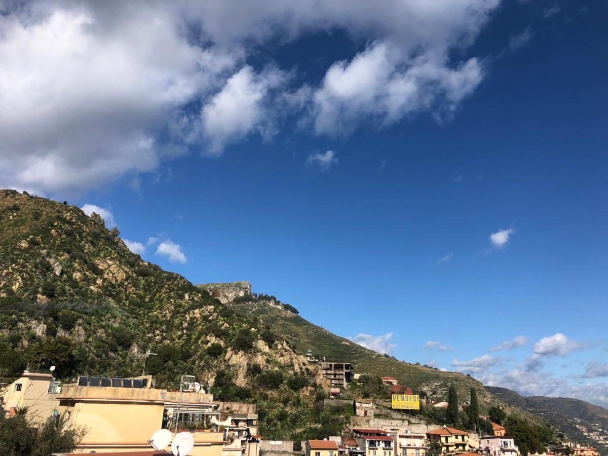 Taormina Center Apartment With Sea View Exteriör bild